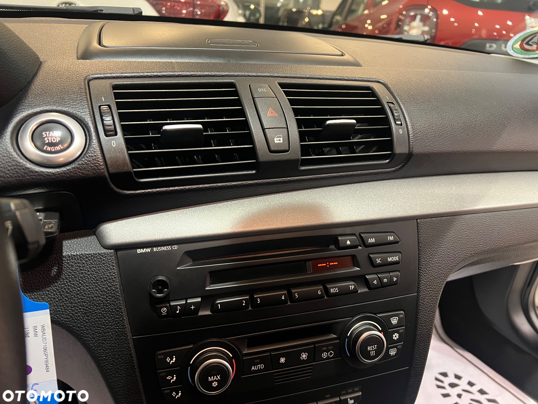 BMW Seria 1 118d - 30