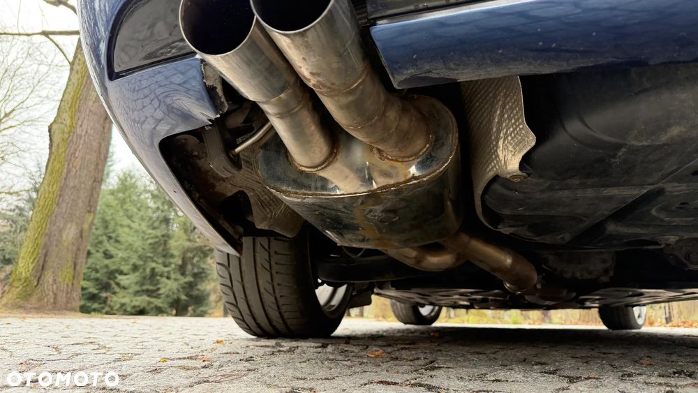 Mercedes-Benz CLK - 24