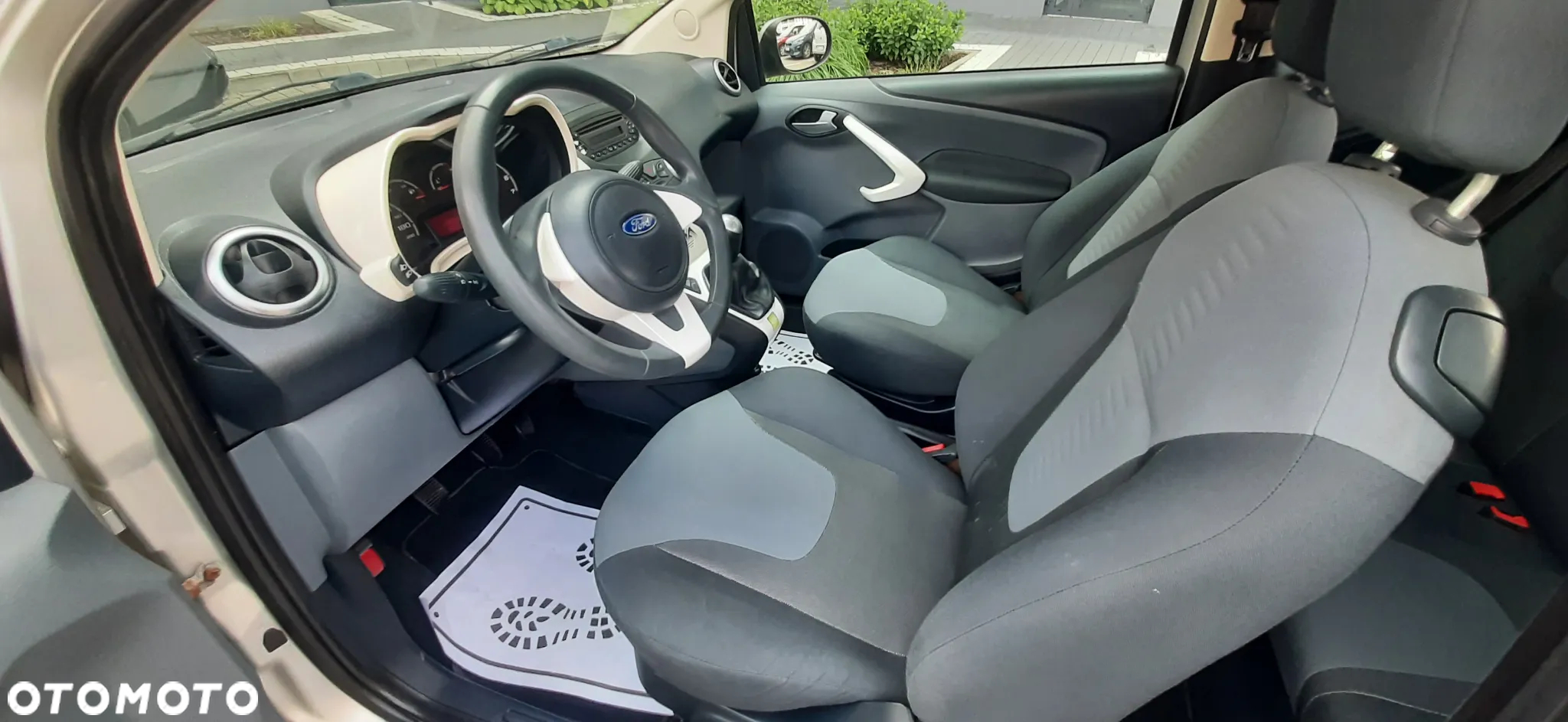 Ford KA - 26