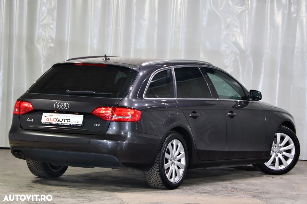 Audi A4 - 4
