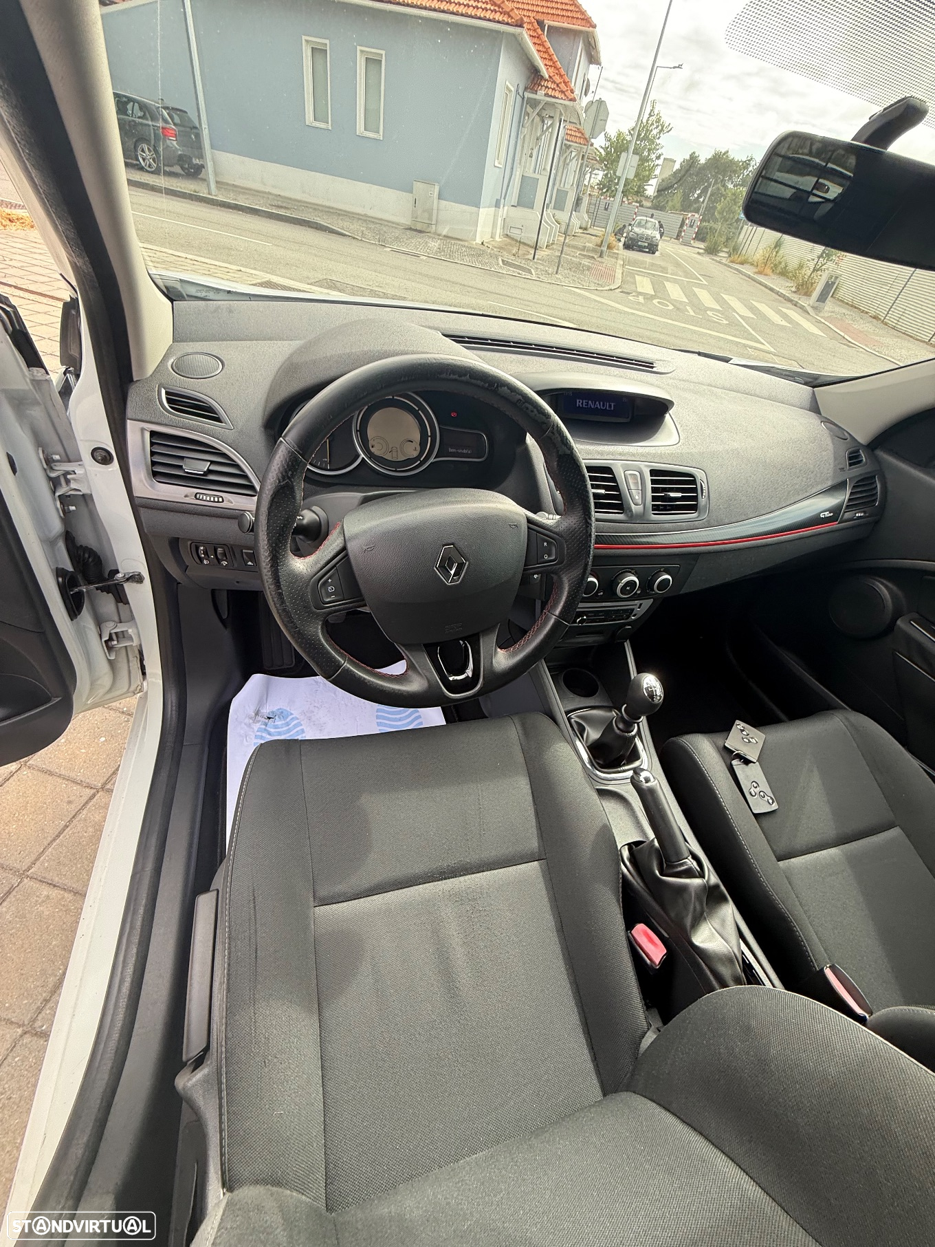 Renault megane 1.5 dci van comercial deduz iva - 14