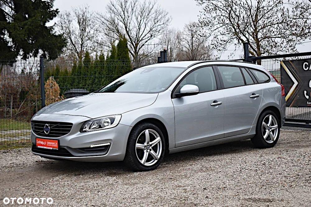 Volvo V60 DRIVe Momentum - 9