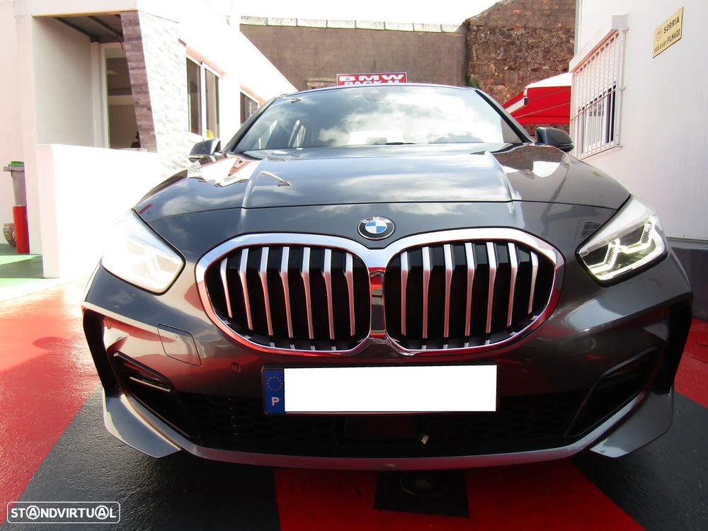 BMW 116 d Pack Desportivo M - 11