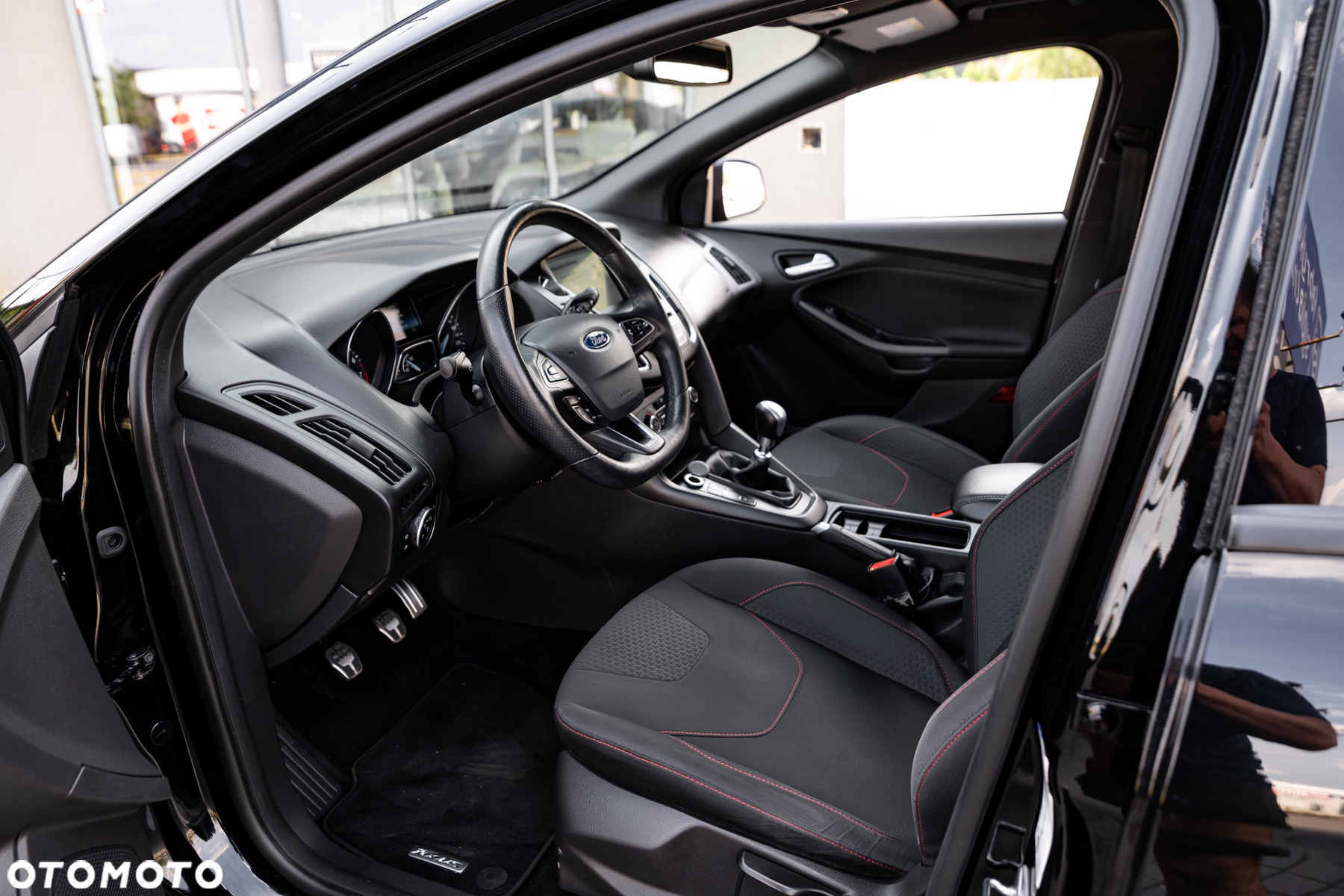 Ford Focus 1.5 EcoBoost Start-Stopp-System ST-LINE - 5