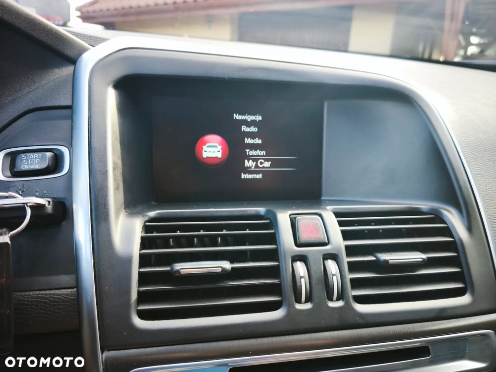 Volvo XC 60 D5 AWD Summum - 4