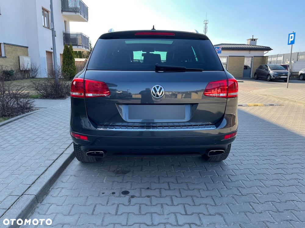 Volkswagen Touareg 3.0 V6 TDI BMT R-Style - 6