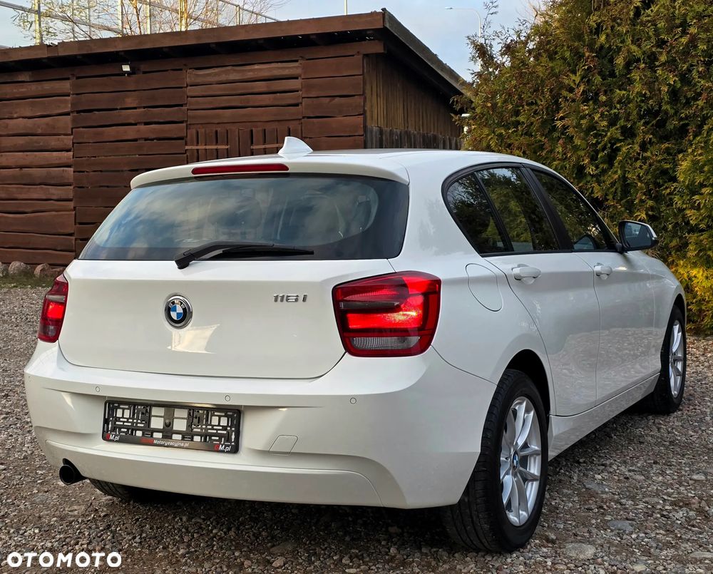 BMW Seria 1 116i - 21