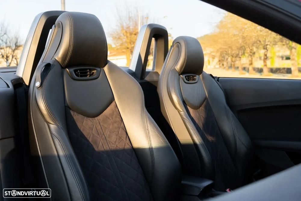 Audi TT Roadster - 10