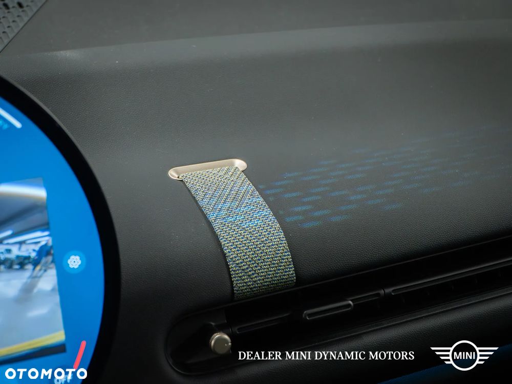 MINI Cooper E Essential Trim - 24