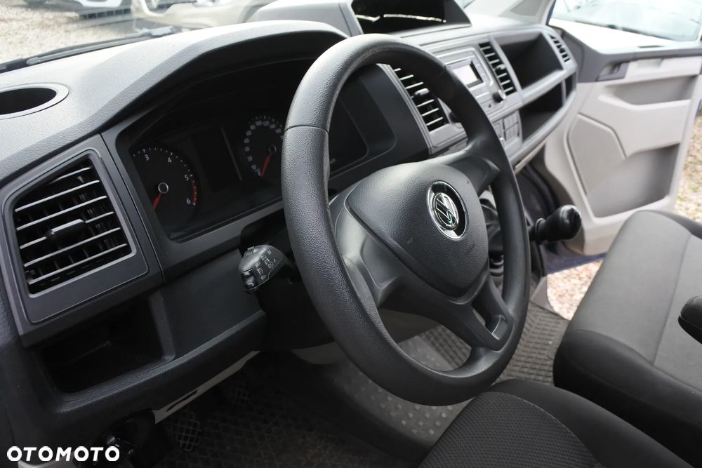 Volkswagen Transporter L2H1 Plus Trendline 4Motion - 16