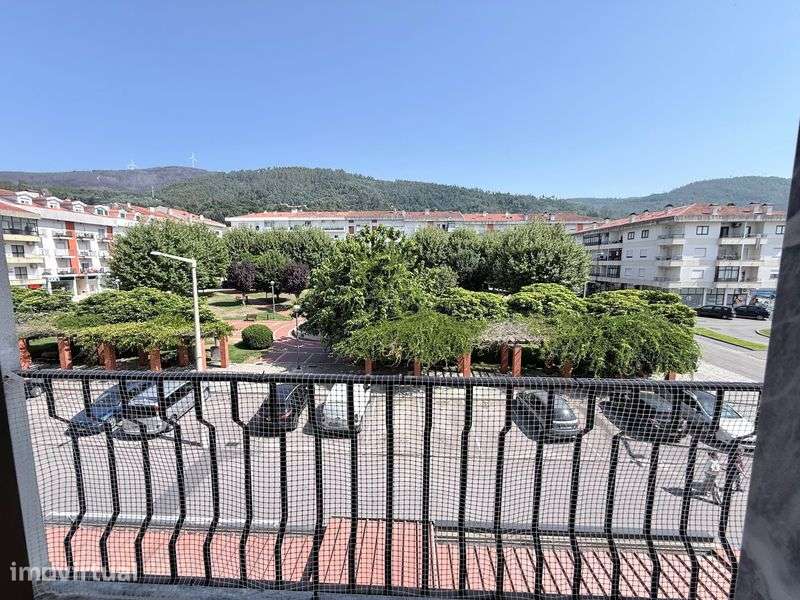 Apartamento T2 em Lousã com varanda e vista desafogada - Grande imagem: 3/12