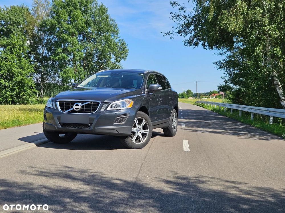 Volvo XC 60 T6 AWD Momentum - 3