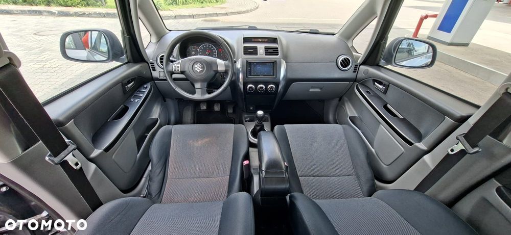 Suzuki SX4 1.6 VVT 4x2 Comfort - 10