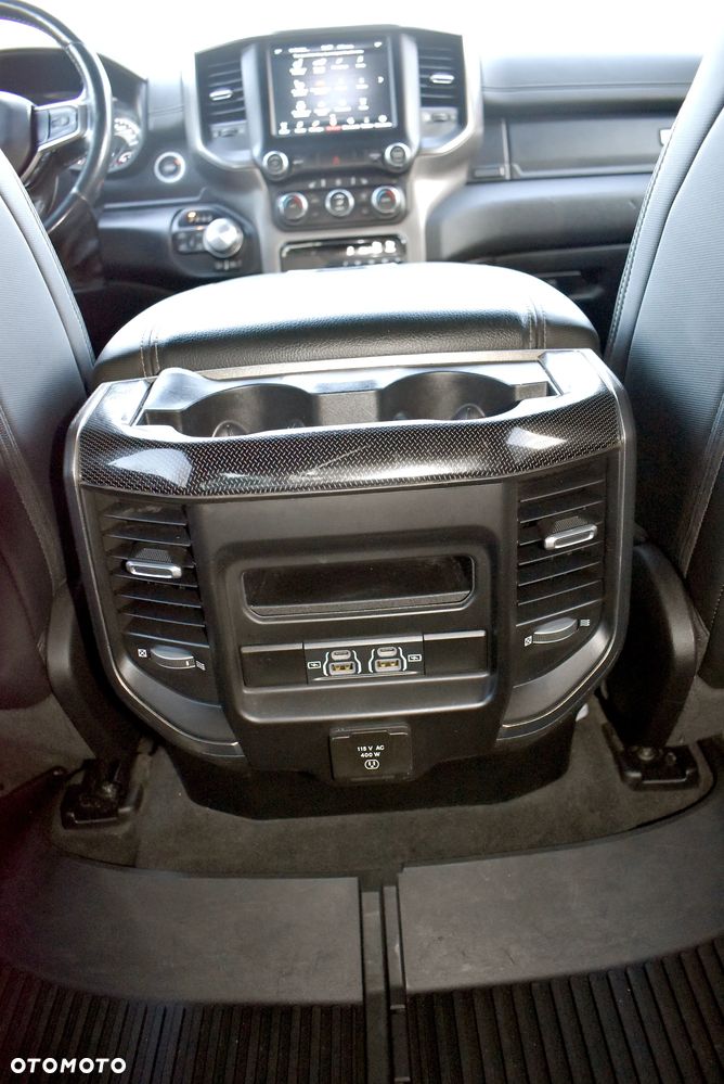 Dodge RAM - 33