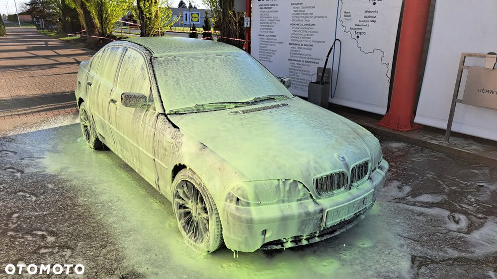 BMW Seria 3 320i - 16