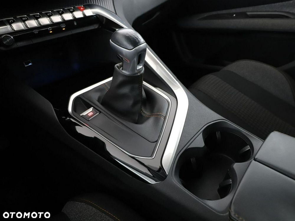 Peugeot 3008 1.2 PureTech Active S&S - 30