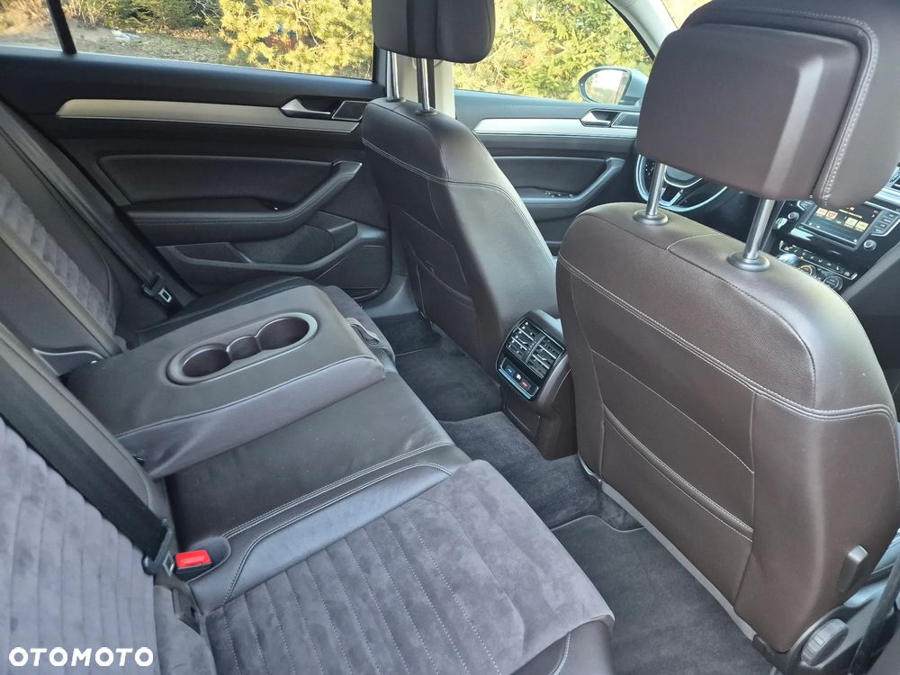 Volkswagen Passat 1.8 TSI (BlueMotion Technology) DSG Highline - 27