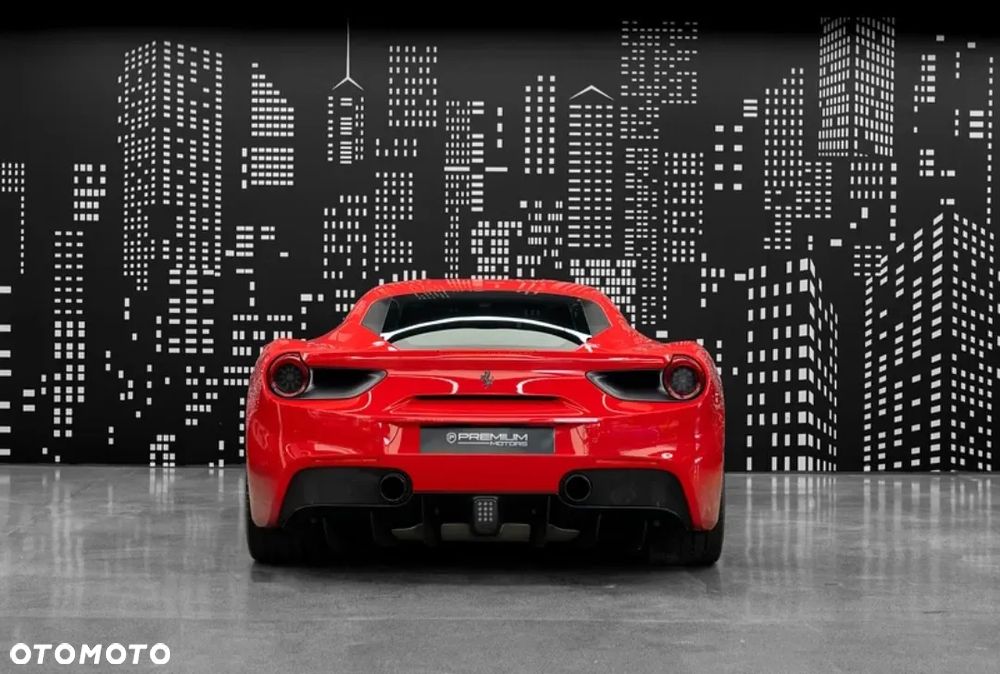 Ferrari 488 - 9