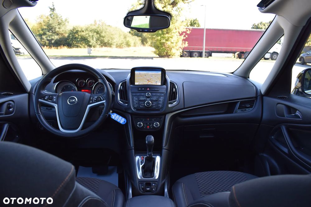 Opel Zafira 2.0 CDTI Cosmo - 33