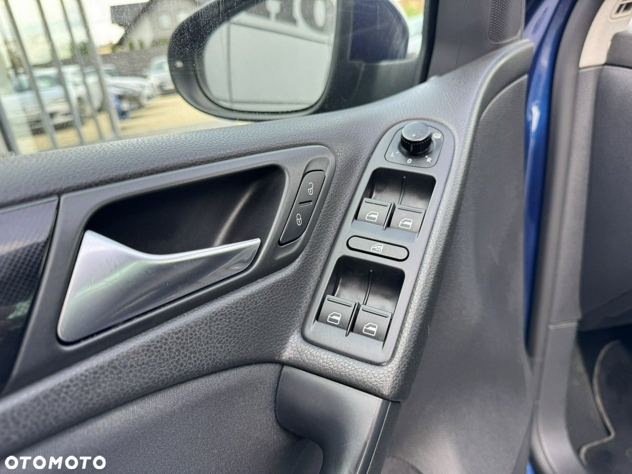 Volkswagen Golf VI 1.6 Highline - 14