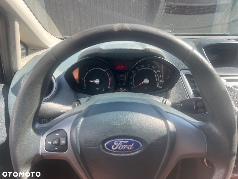 Ford Fiesta 1.4 TDCI - 18