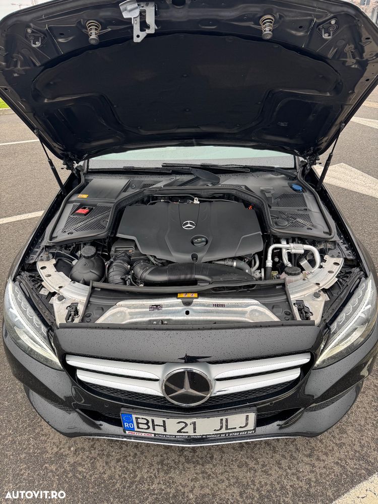 Mercedes-Benz C - 16