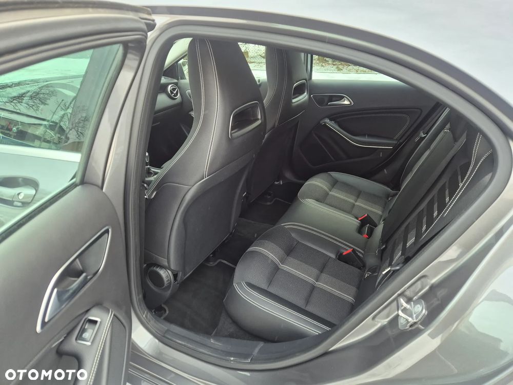 Mercedes-Benz Klasa A 200 (BlueEFFICIENCY) Urban - 10