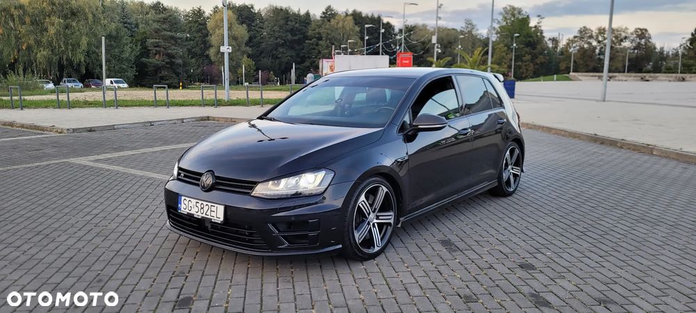 Volkswagen Golf - 10