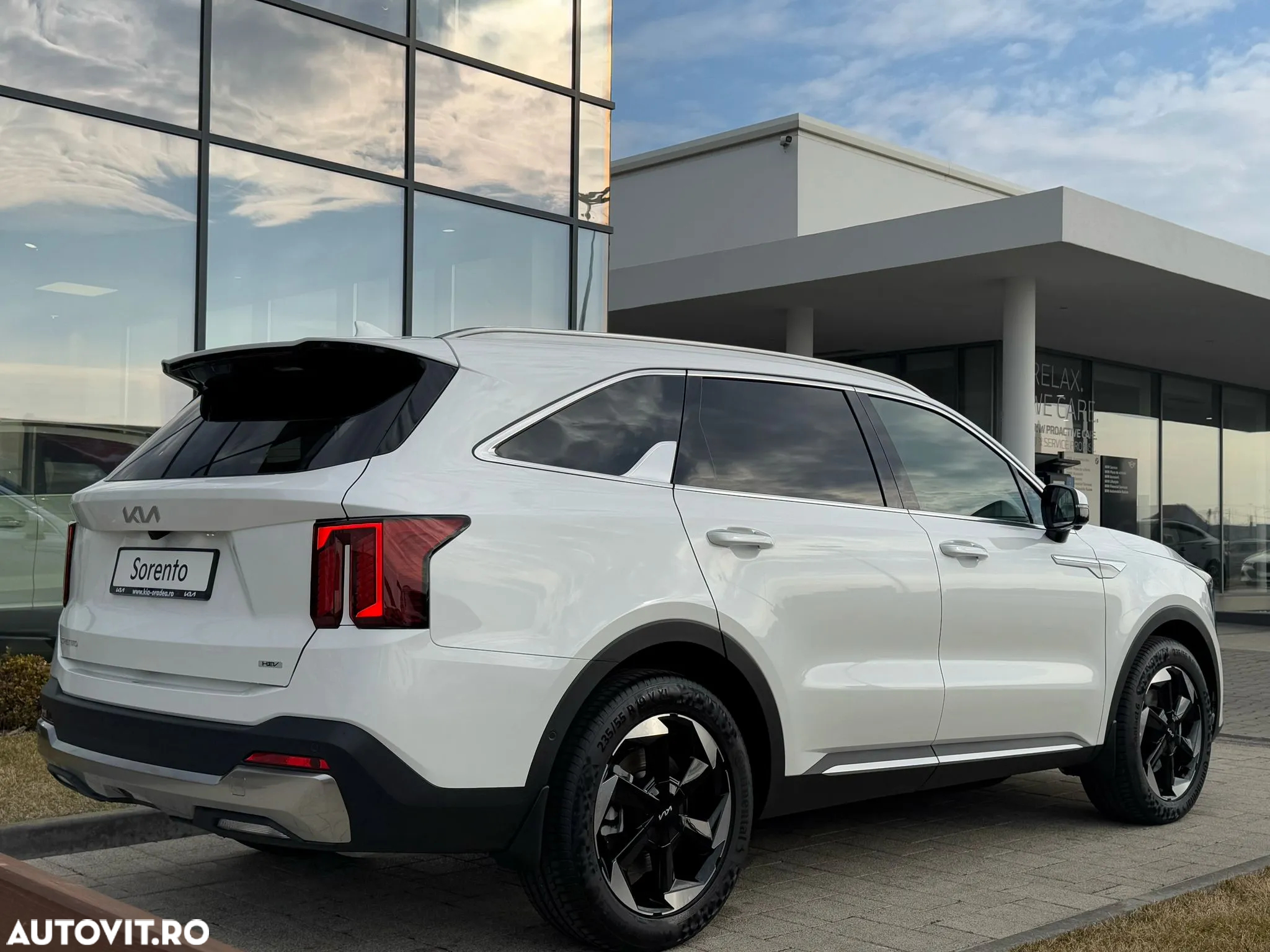 Kia Sorento 1.6 T-GDI HEV 6AT 4x4 7P Premium+ - 3