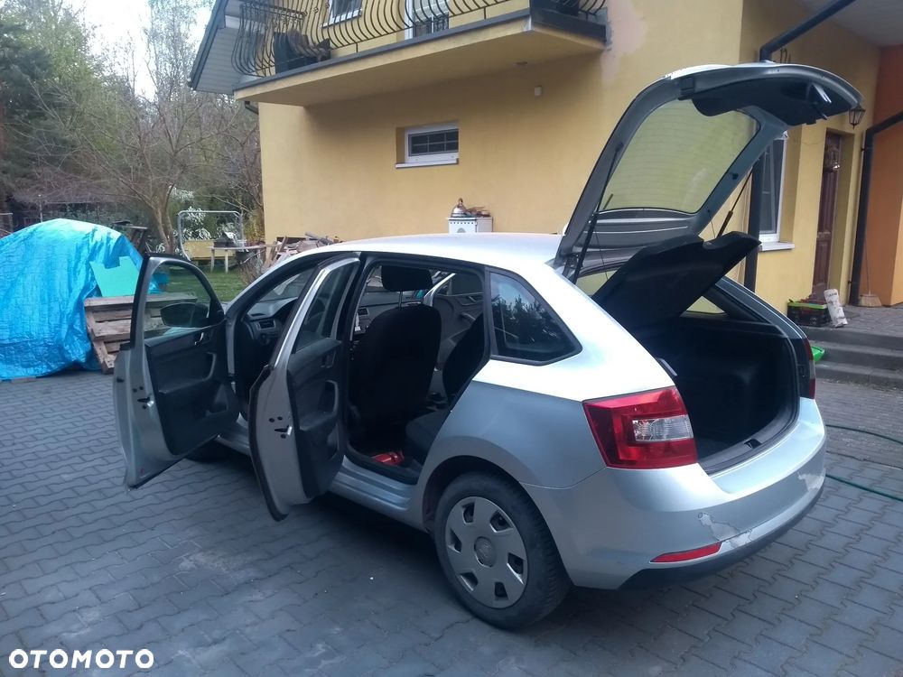 Skoda RAPID 1.2 TSI Active - 6