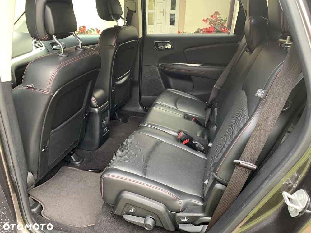 Dodge Journey - 8