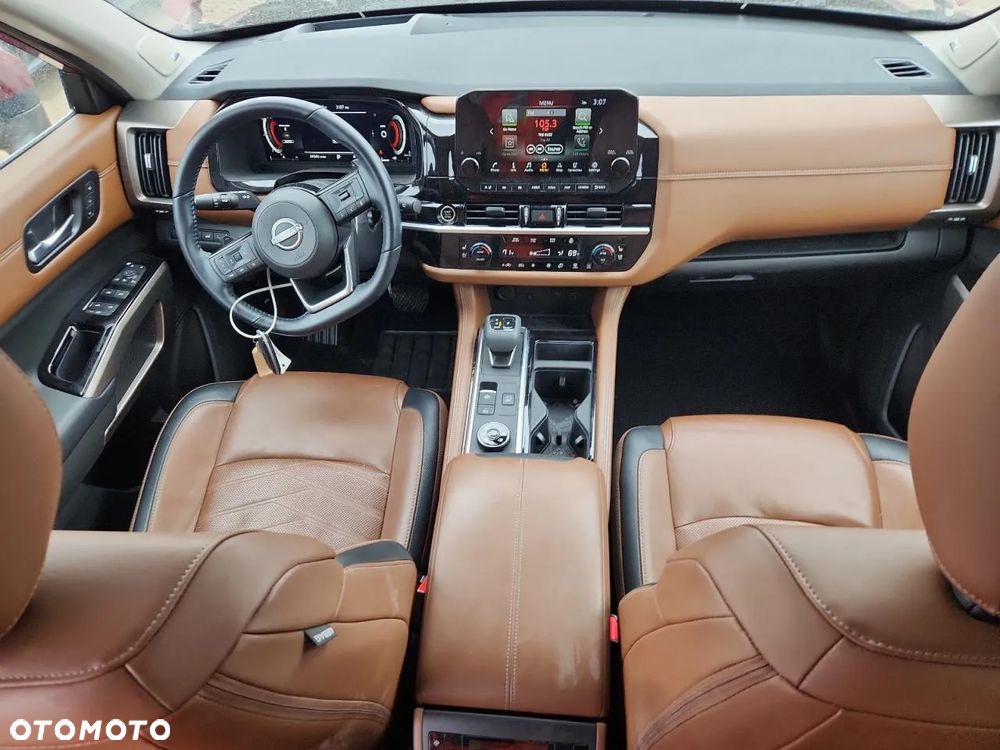 Nissan Pathfinder - 7