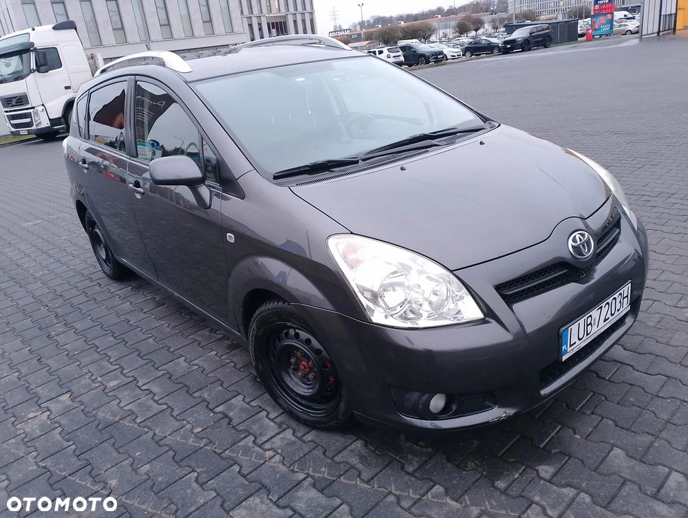 Toyota Corolla Verso - 1