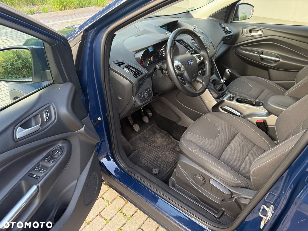 Ford Kuga 1.6 EcoBoost 2x4 Trend - 9