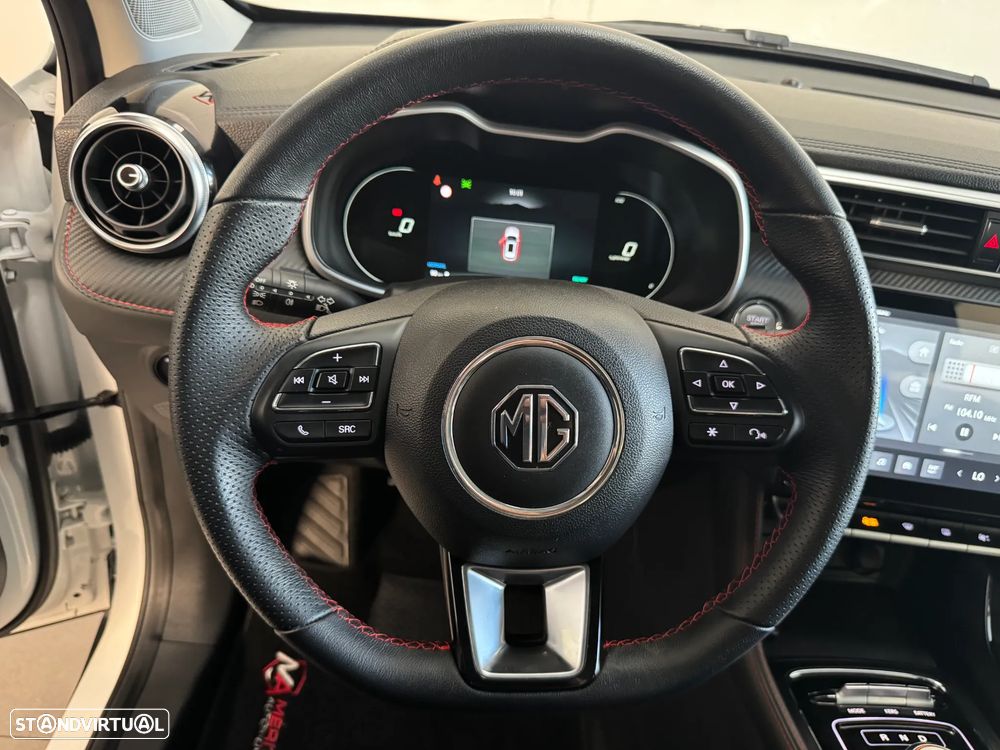 MG ZS Standard Luxury - 13