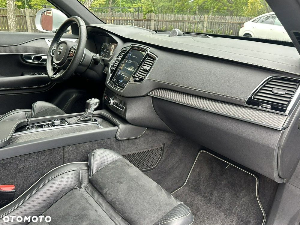 Volvo XC 90 D5 AWD R-Design 7os - 27