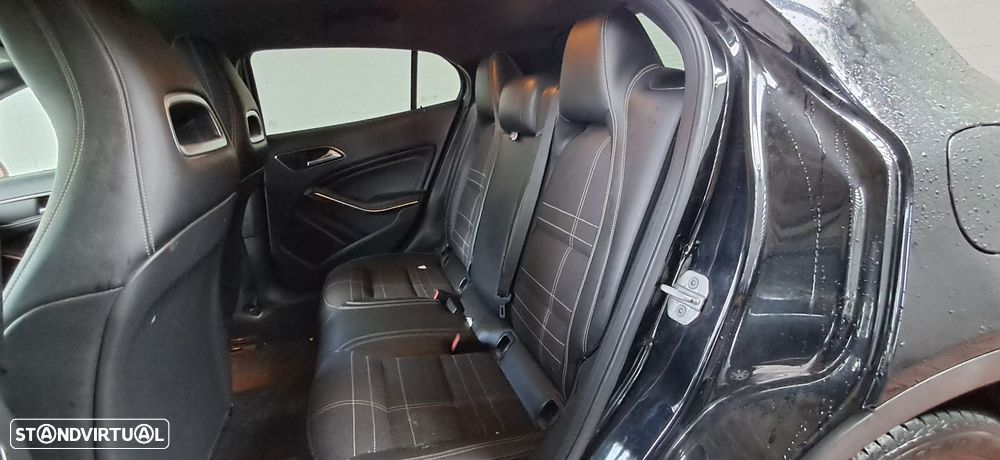 Mercedes-Benz GLA 180 CDI Urban - 10