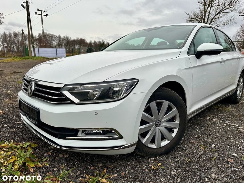 Volkswagen Passat 1.6 TDI (BlueMotion Technology) Trendline - 1