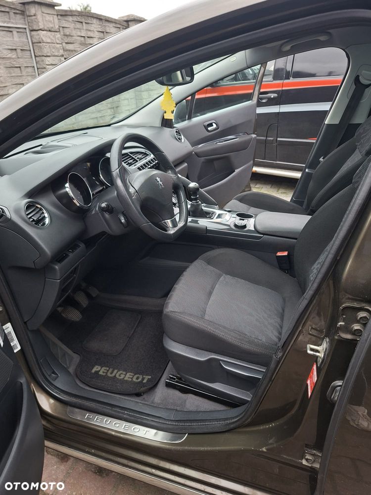 Peugeot 3008 1.6 HDi Premium - 16