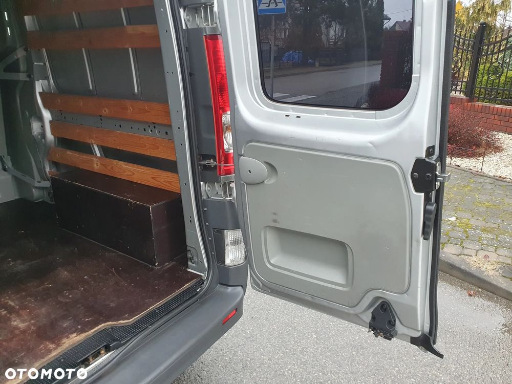 Opel Vivaro - 24