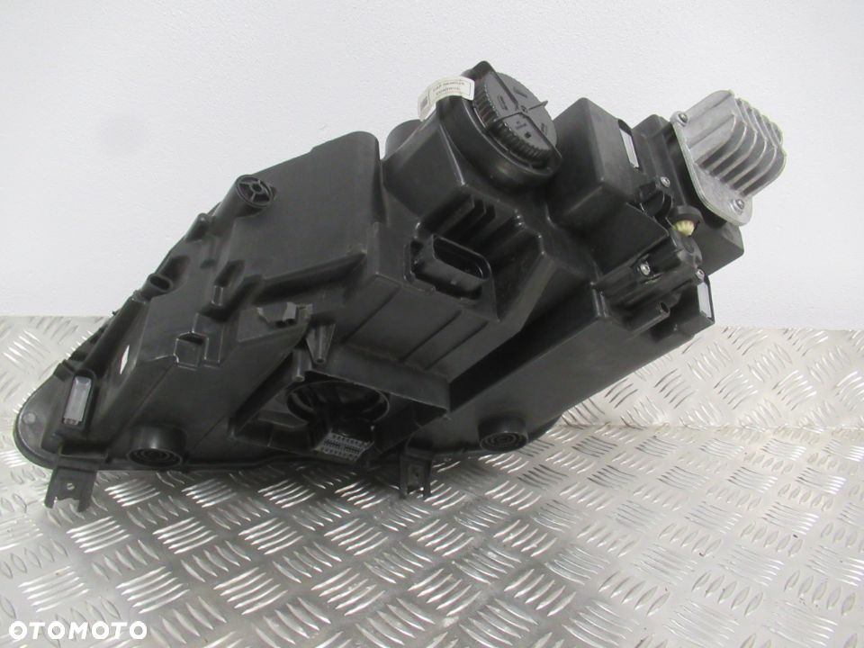 LAMPA PRZEDNIA PRZÓD PRAWA SEAT ATECA FULL LED 2016- 2020 rok - 10