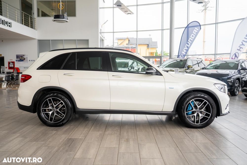 Mercedes-Benz GLC - 12