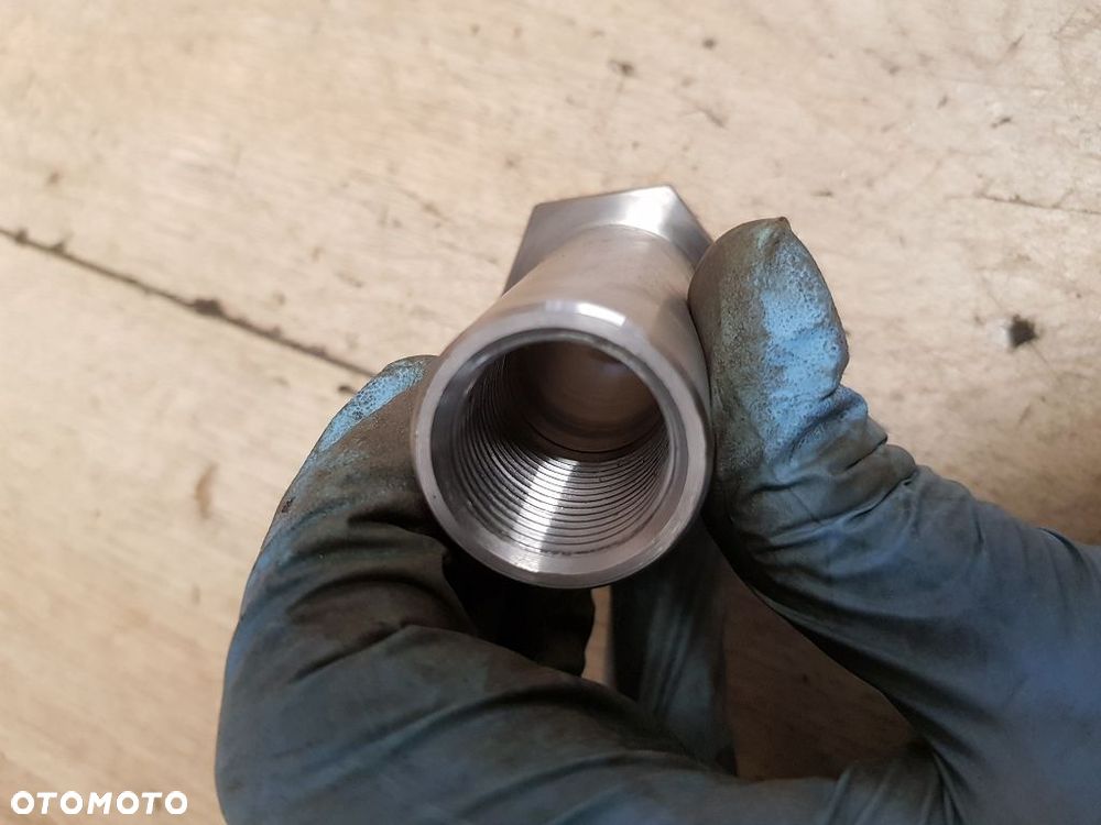 Nakrętka na wał Harley Davidson 40392-91 - 6