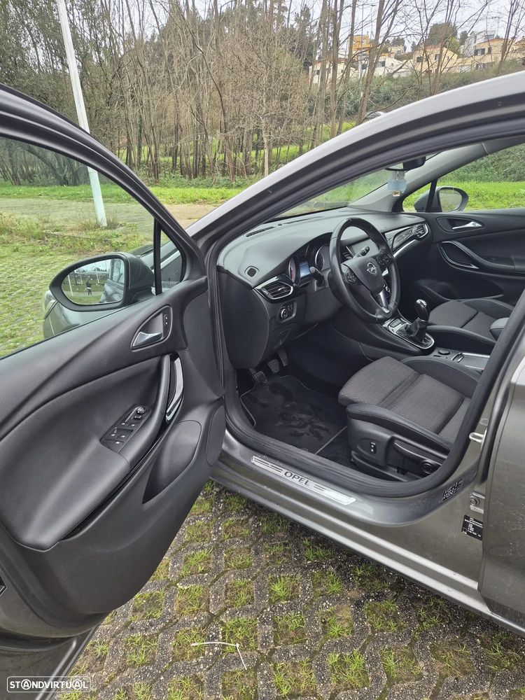 Opel Astra 2019 photo 2