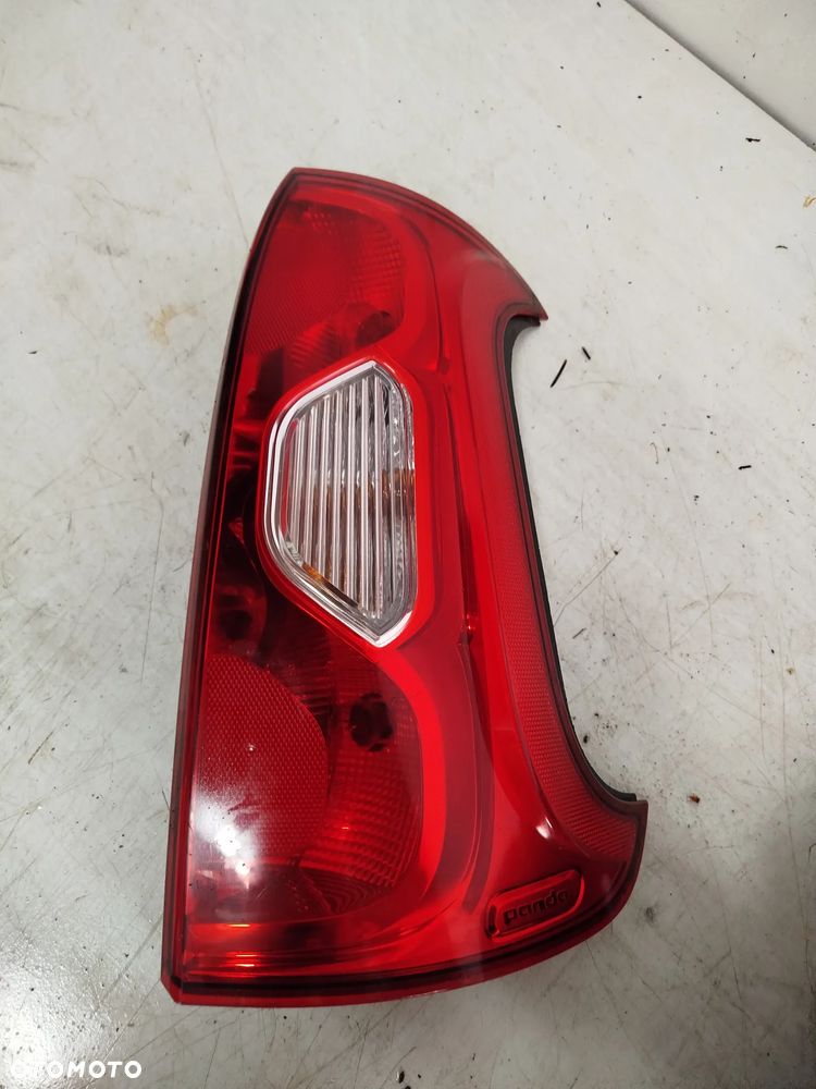 + LAMPA TYL TYLNA PRAWA PANDA 3 III - 5