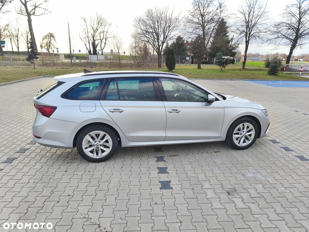 Skoda Octavia 1.5 TSI ACT Ambition - 8