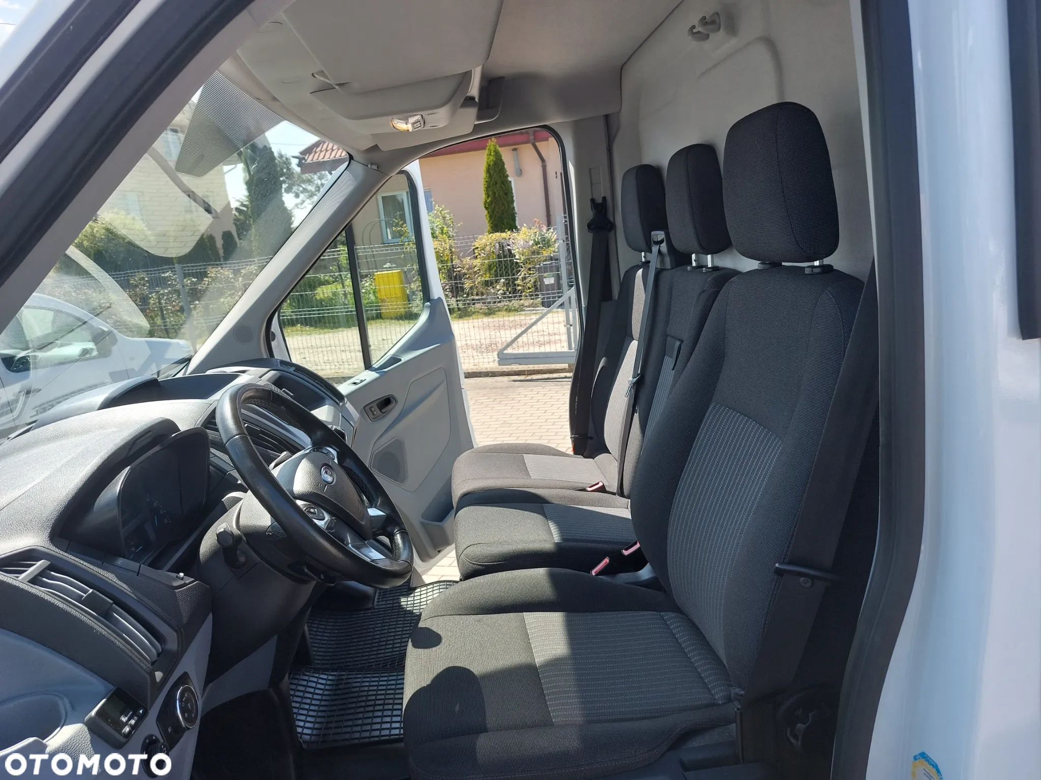 Ford Transit - 13