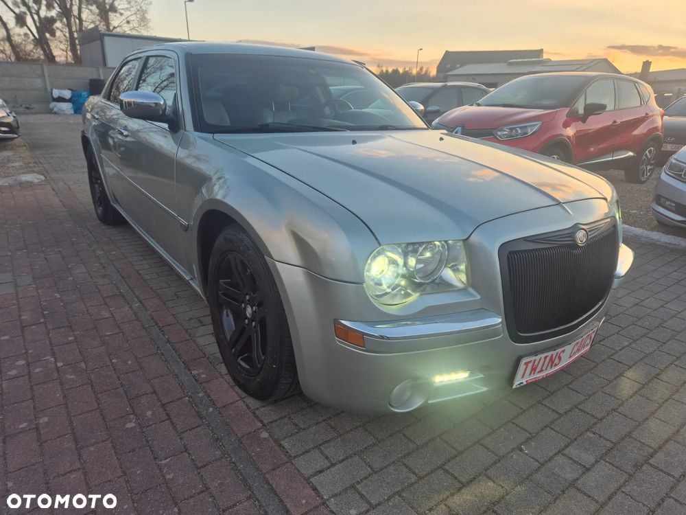 Chrysler 300C 5.7 V8 Hemi - 3
