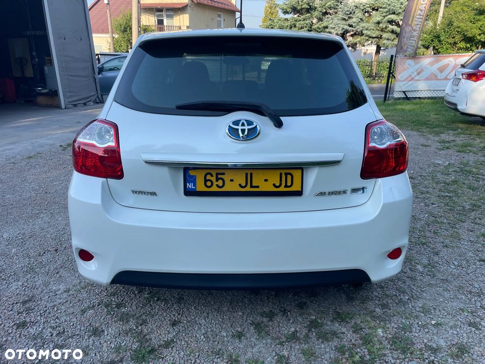 Toyota Auris - 4