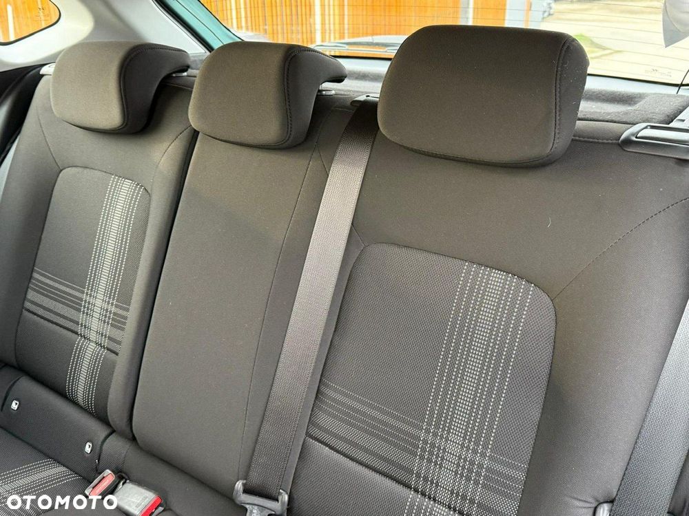 Hyundai i20 1.2 Modern - 20